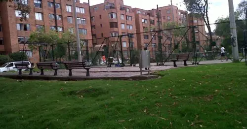 PARQUE CARRERA 58B PARQUE CARRERA 58B